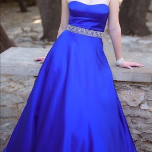 Sherri Hill prom dress